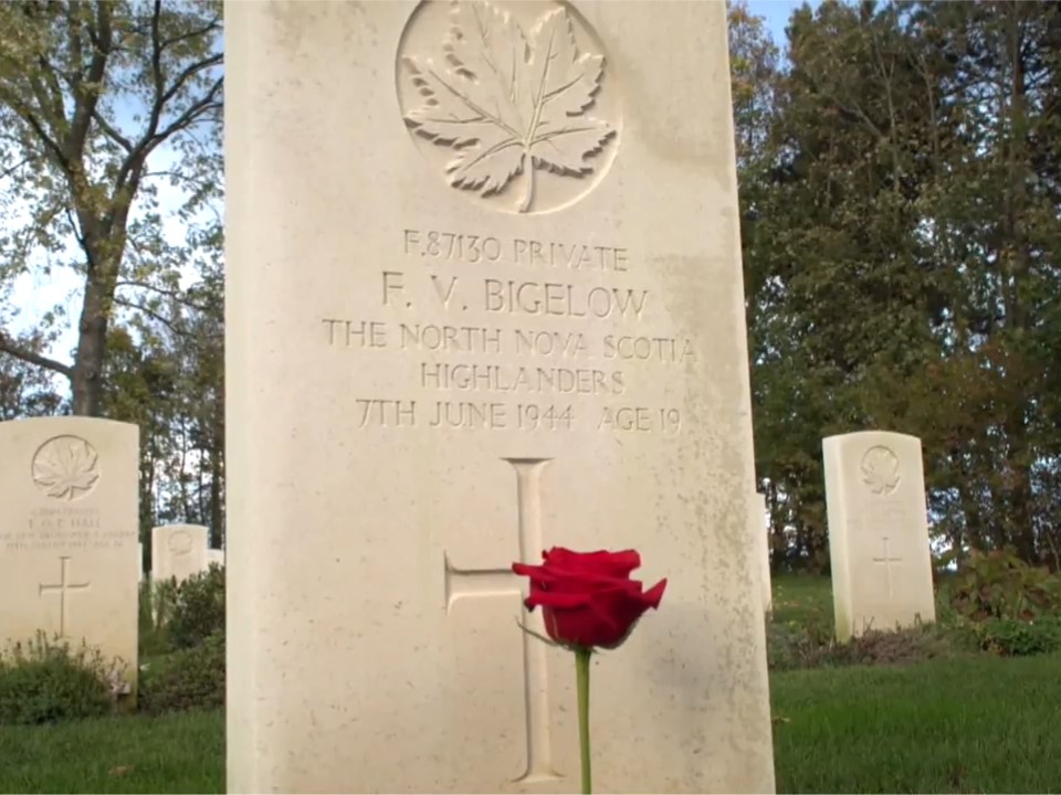 Fred Bigelow’s headstone in Bény-sur-Mer Canadian War Cemetery.