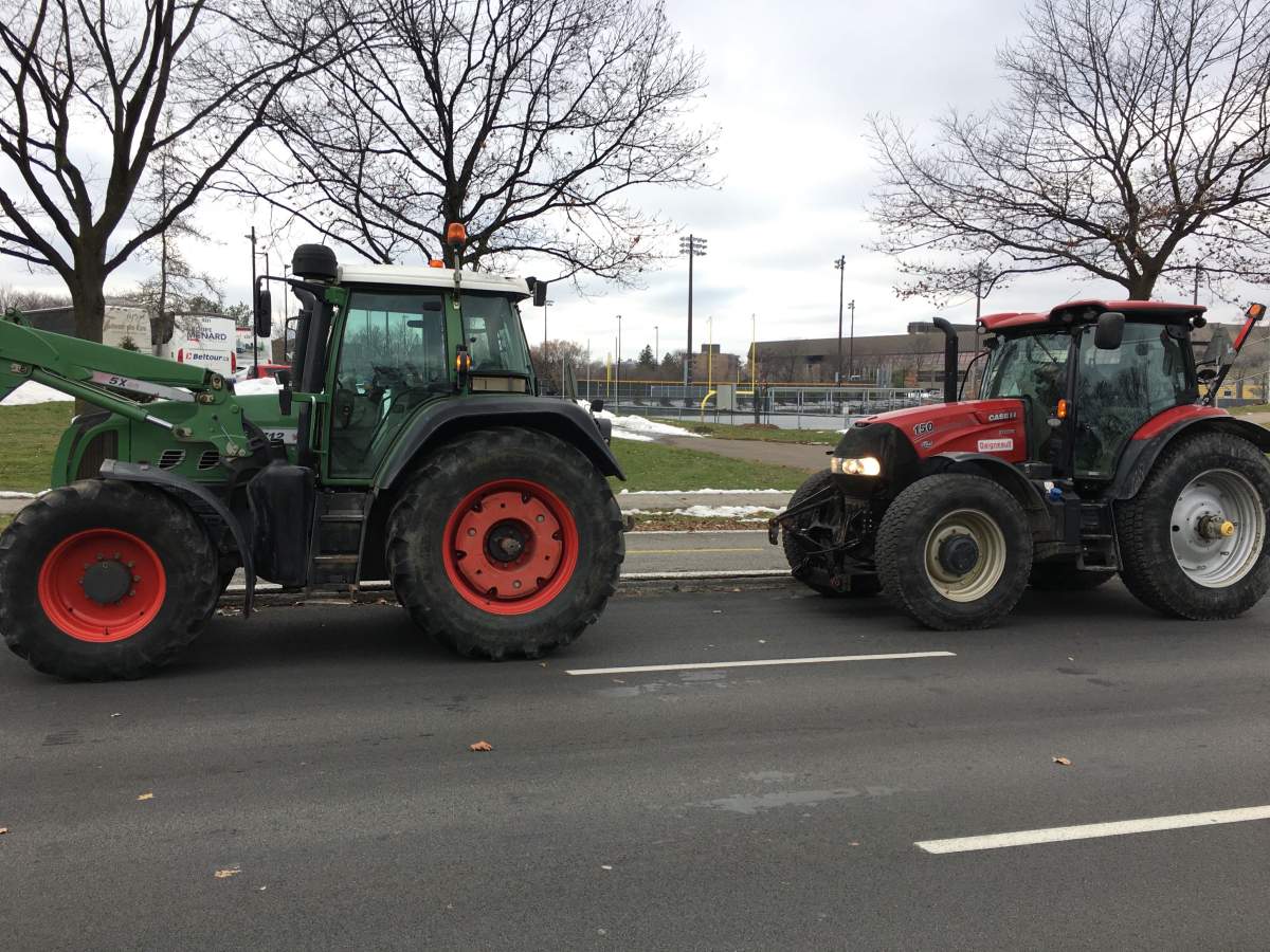 Farmers made their way to Montreal in a convoy.
