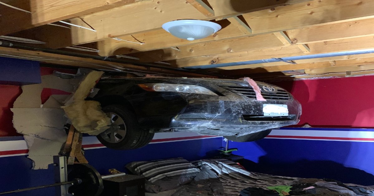 OPP say an 18-year-old lost control of the car they were driving and crashed through the basement wall of a home in Embrun, Ont. on Sunday morning.