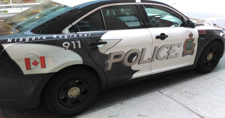 Шофьор е обвинен, след като мъж е бил „умишлено блъснат“ от SUV във Форт Ери: полиция