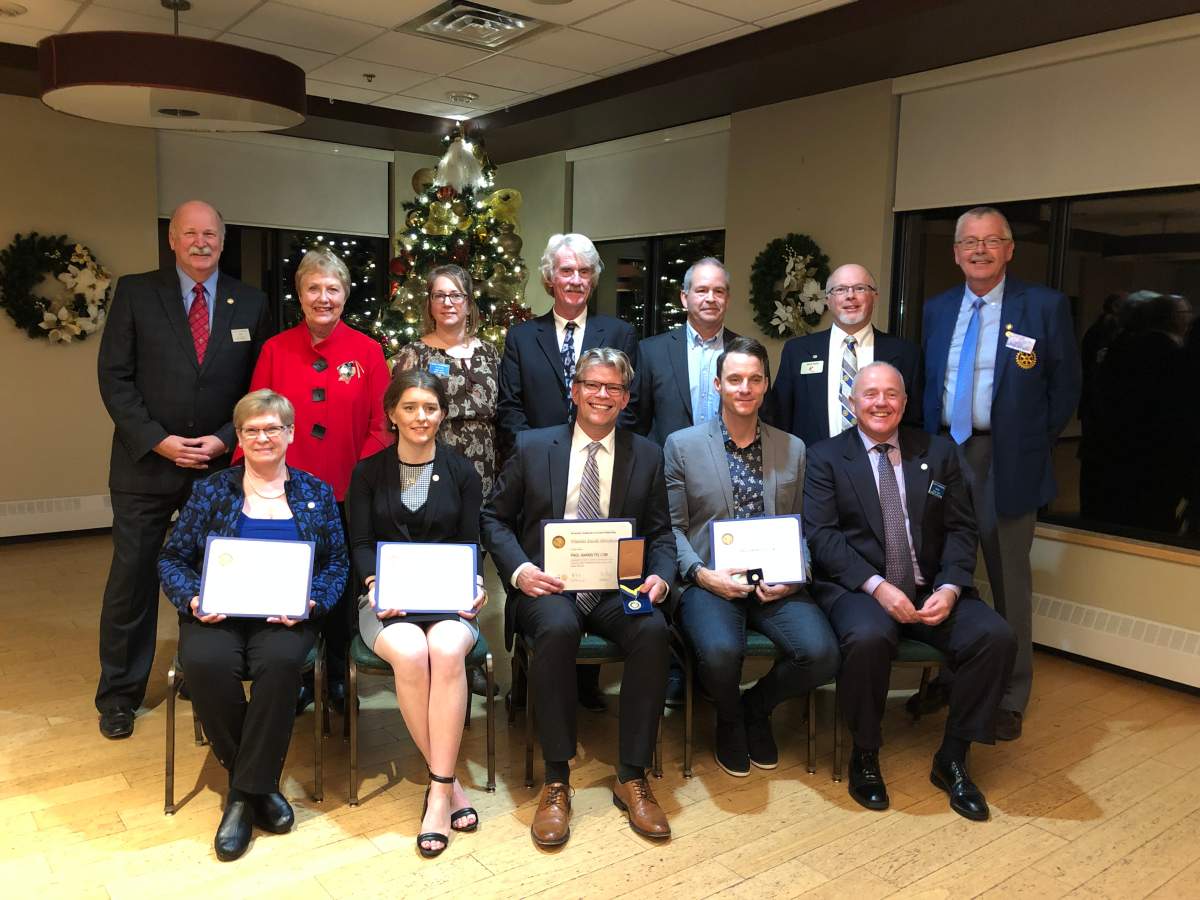 Rotary Paul Harris Fellowship recipents included (front row, l-r) Carolyn Mills, Leigh Ramsay, Vincent Abrahamse, Paul Bennett and Rick Storey.