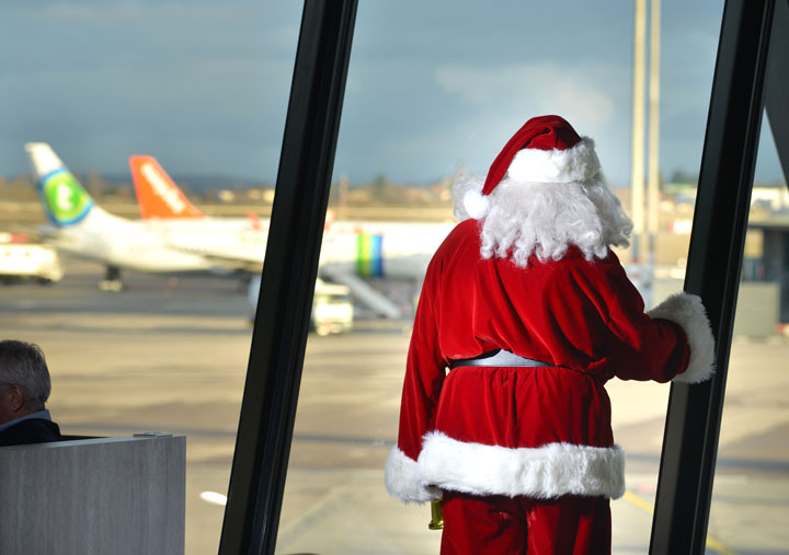 Travelling over the holidays? Here's how to stay healthy.