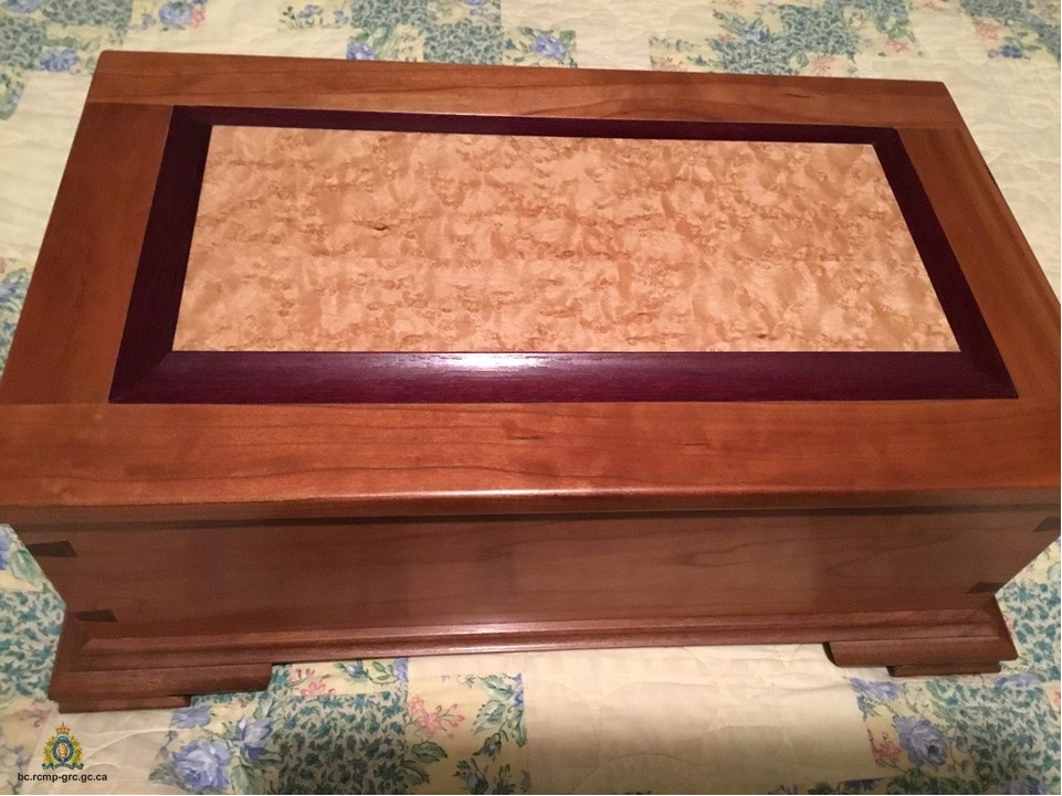 Police in the Shuswap are hoping a public appeal will help them find a stolen jewelry box containing cremated ashes. 