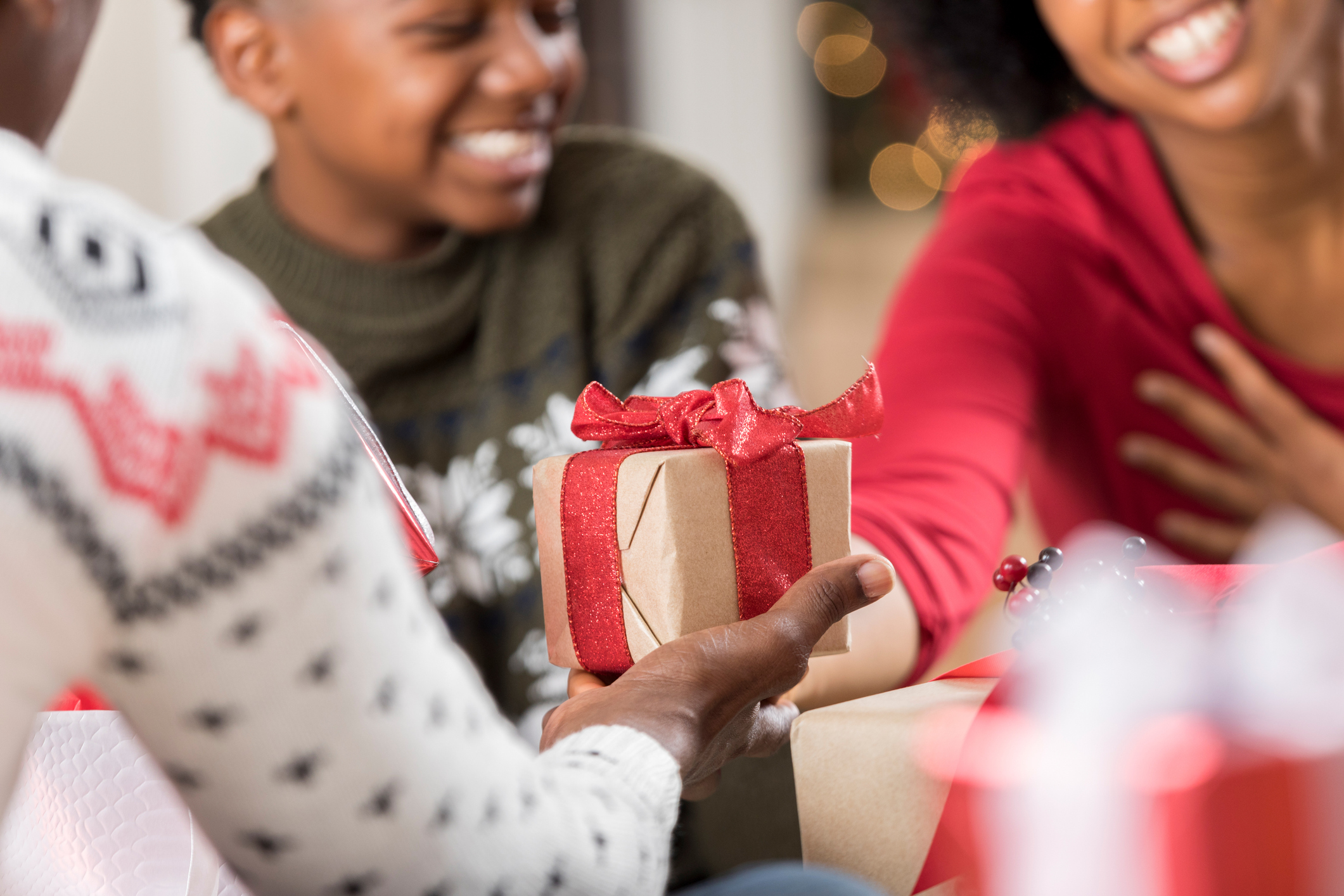 Tips on How to Buy Christmas Presents for Kids for Less