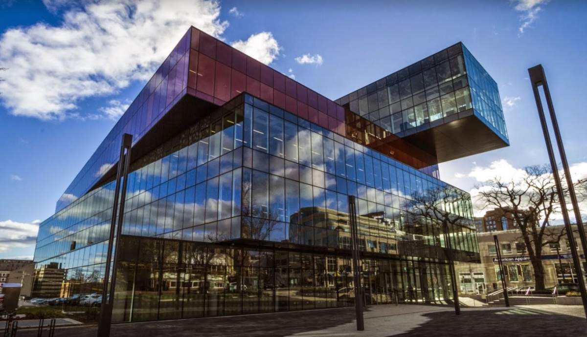 Halifax Public Libraries extend closures, plan to reopen April 30 - image