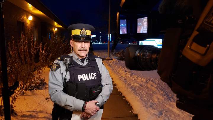 5 people found dead after house fire northwest of Edmonton | Globalnews.ca