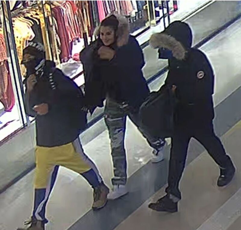 Police are looking for four suspects in connection to a Robbery at Scarborough Town Centre last month. 