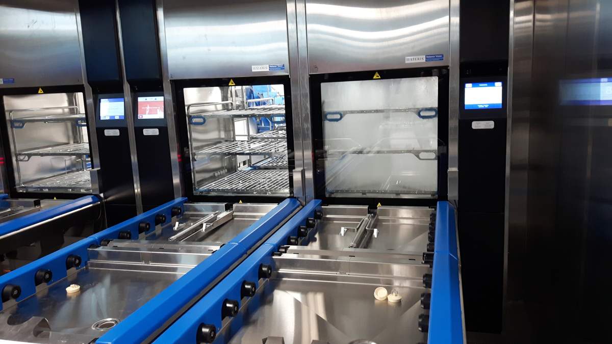 Equipment for cleaning and sterilizing medical instruments.