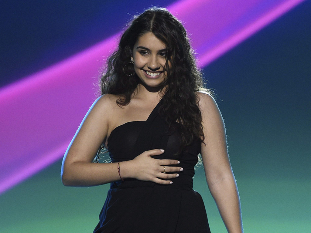 Alessia Cara performs 'Querer Mejor' at the Latin Recording Academy Person of the Year gala honoring Juanes at the MGM Conference Center on Wednesday, Nov. 13, 2019, in Las Vegas, Nev.