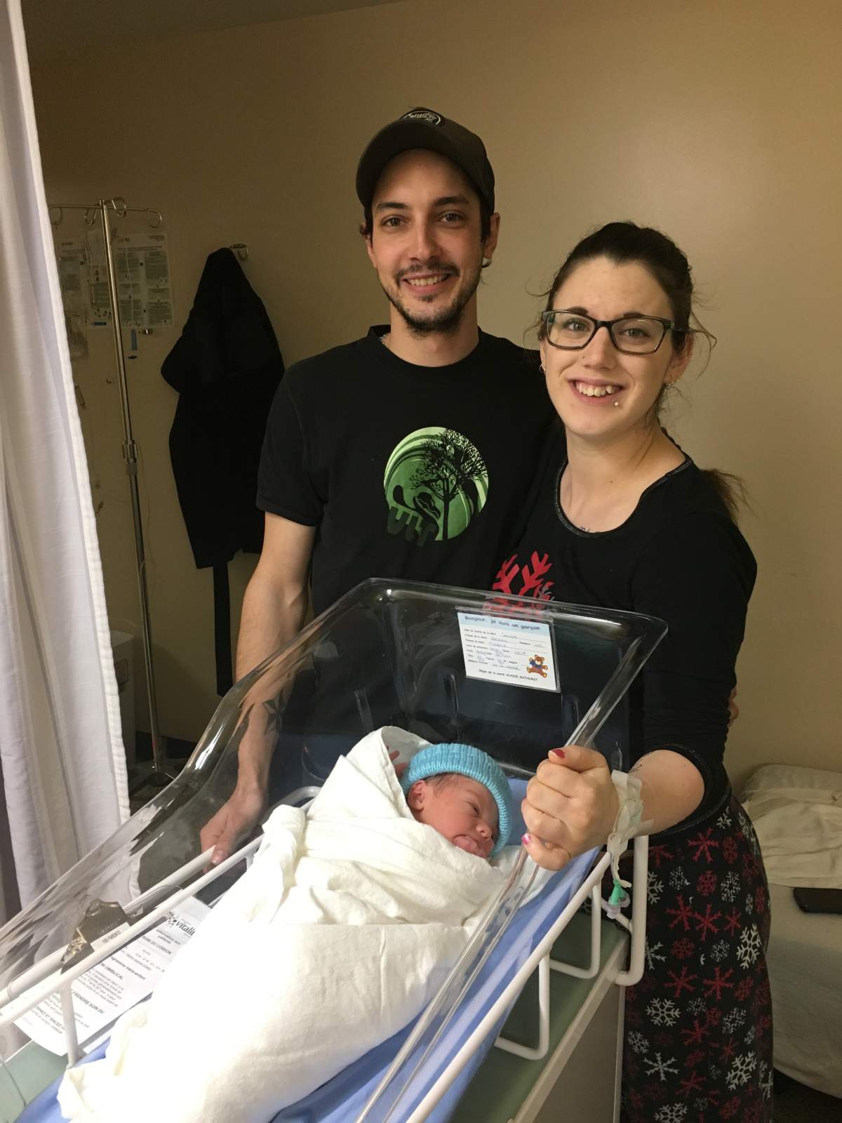 Baby Frédéric Pinet and his parents.