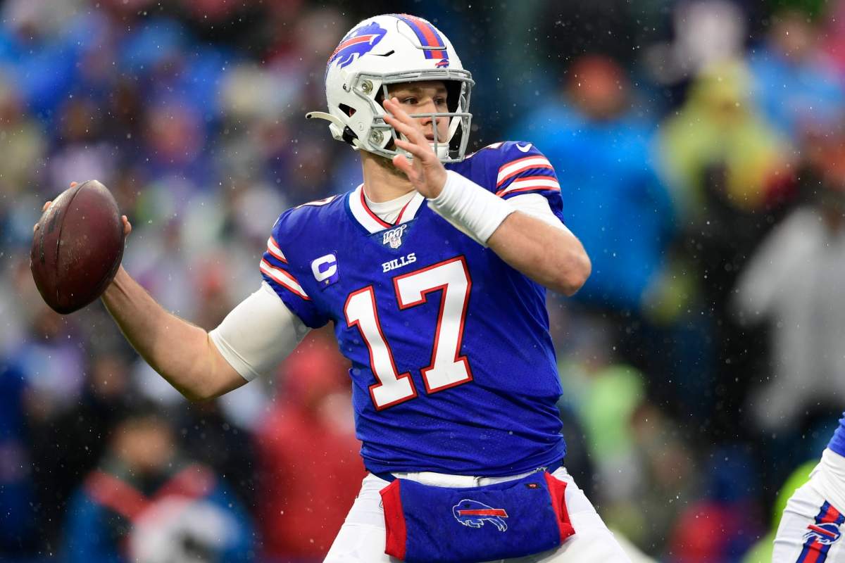 Buffalo Bills quarterback Josh Allen (17) will make his NFL playoff debut against the Houston Texans on Saturday.