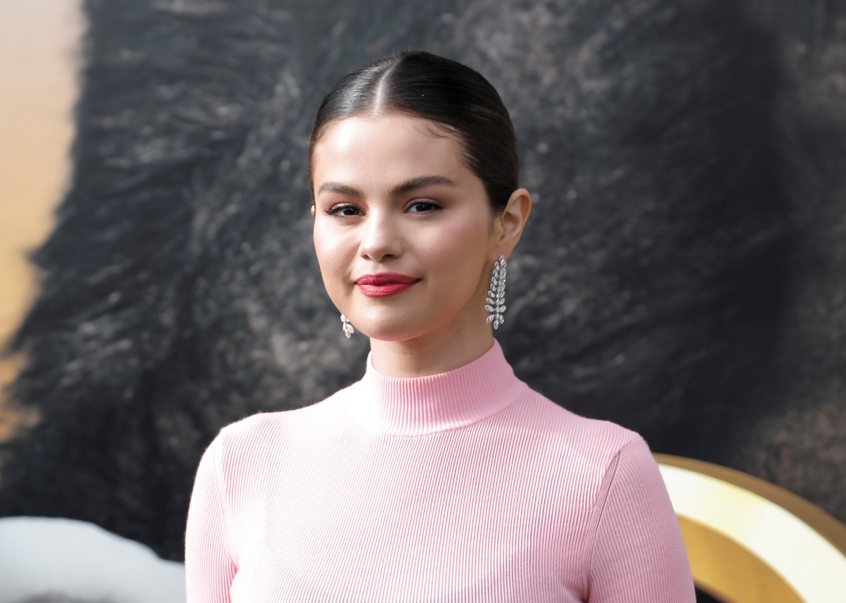Selena Gomez attends the premiere of Universal Pictures' 'Dolittle' at Regency Village Theatre on Jan. 11, 2020 in Westwood, Calif.