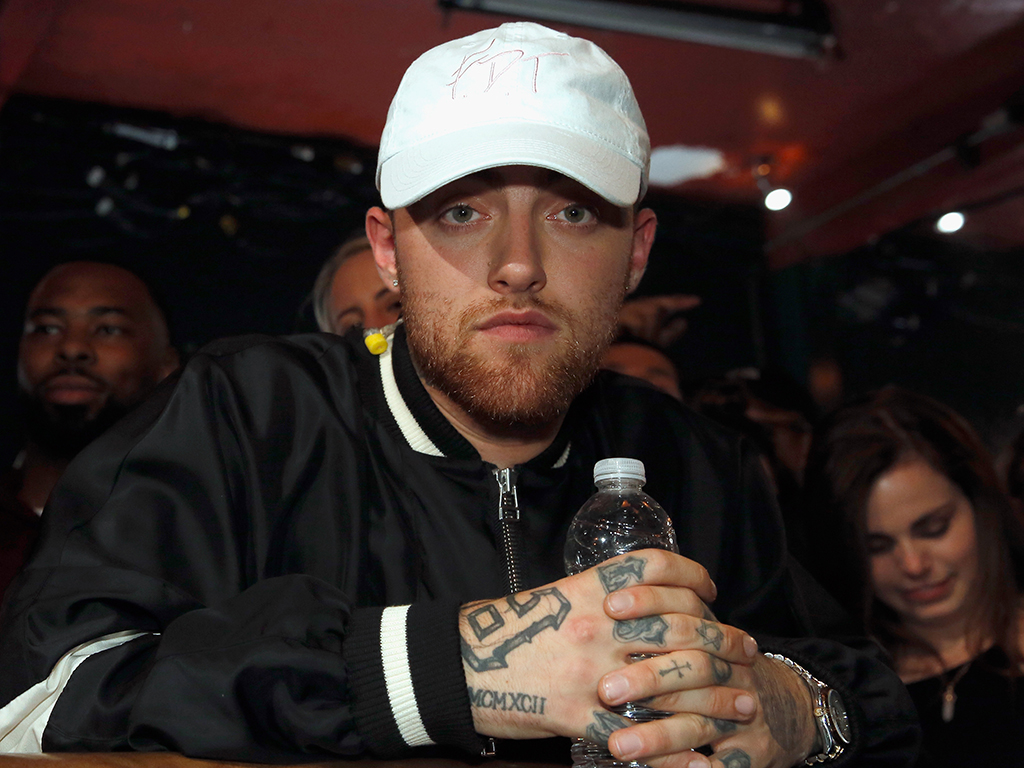 Mac Miller performs onstage at MTV's 'Wonderland' LIVE Show on Sept. 22, 2016 in Los Angeles, Calif.