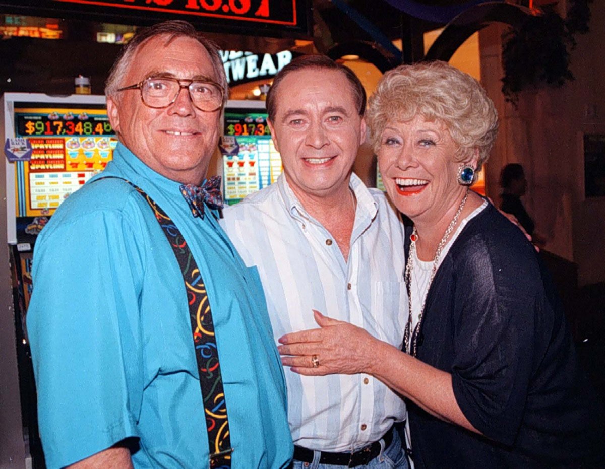 Viva Las Vegas as Jack (left) and Vera Duckworth (Bill Tarmey and Liz Dawn) meet up with Street veteran Ray Langton  (actor Neville Buswell) in the gambling capital of the World,  in a special 'Coronation Street' video.