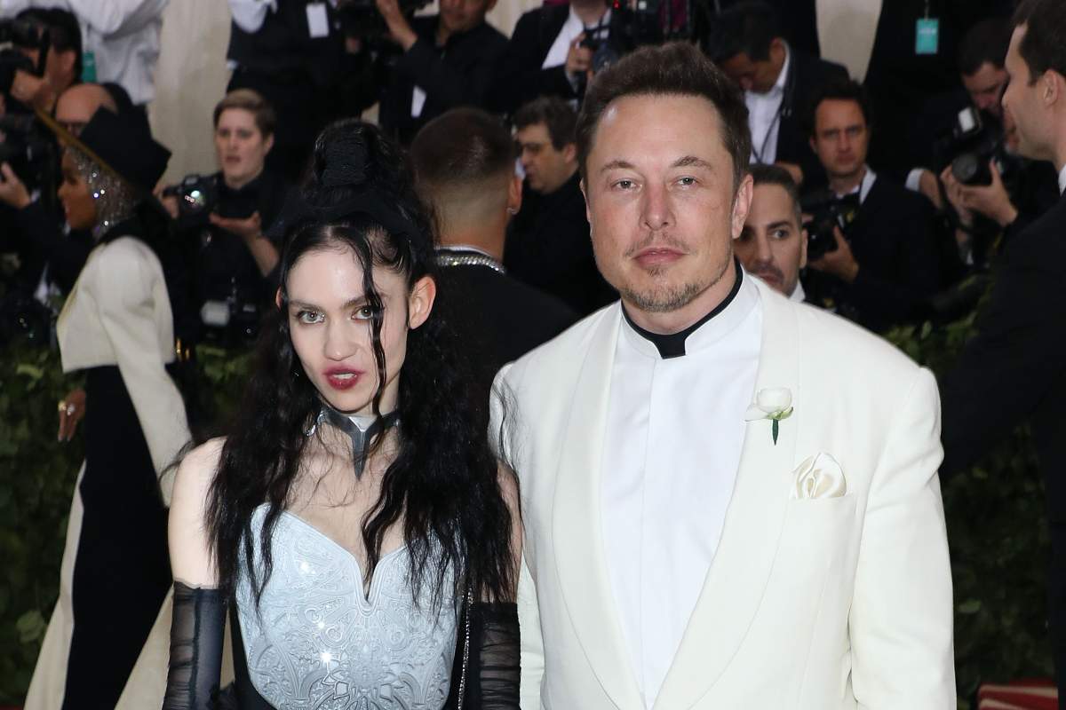 Grimes and Elon Musk attend Heavenly Bodies: Fashion & the Catholic Imagination, the 2018 Costume Institute Benefit at Metropolitan Museum of Art on May 7, 2018 in New York City. 