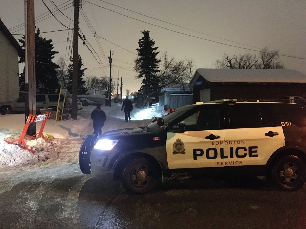 A suspicious death investigation in an alley near 127 Avenue between 73 and 72 streets in Edmonton's Balwin neighbourhood on Monday, Jan. 27, 2020.