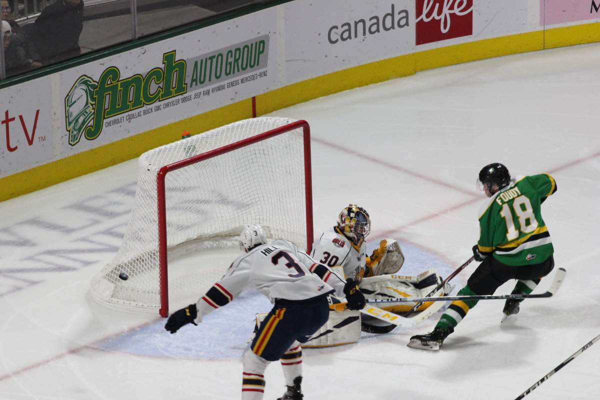 London Knights welcome back gold medallists and pick up fifth straight win - image
