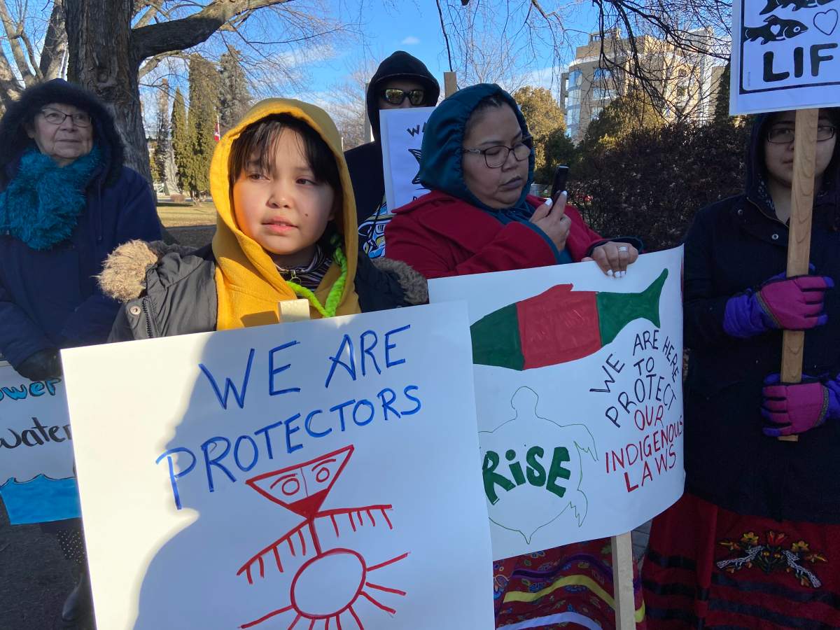 Penticton Indian Band stages protest in support of Wet’suwet’en - image