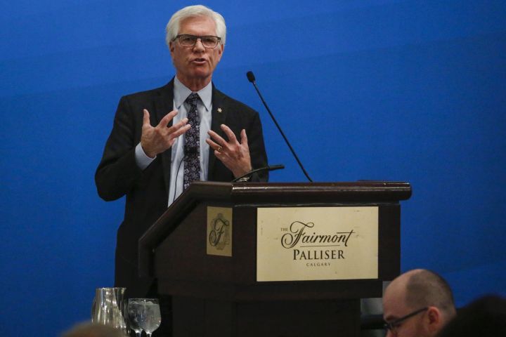 Jim Carr, Prime Minister Justin Trudeau's special representative for the Prairies, speaks to the Calgary Chamber of Commerce in Calgary, Alta., Tuesday, Jan. 14, 2020.