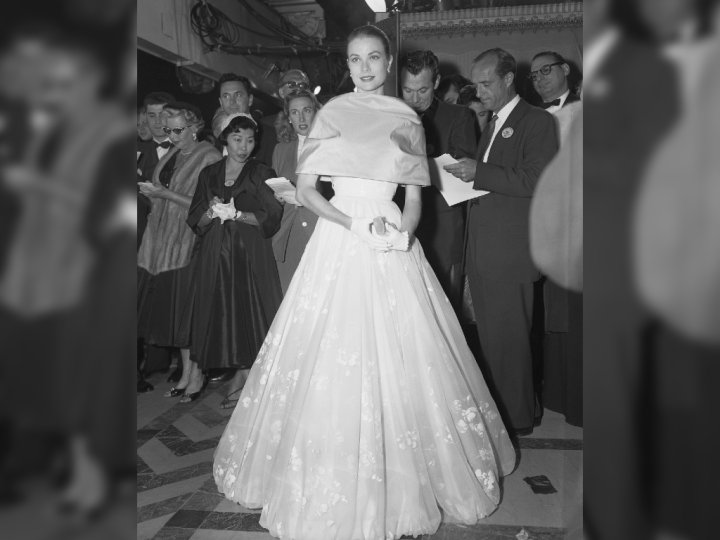 Oscars vintage gowns: The glitz and glamour of red carpets past ...