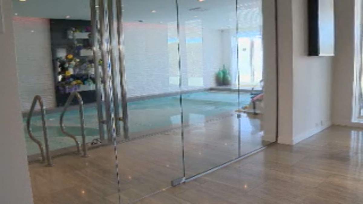 Indoor pool located in 980 101 St SW.