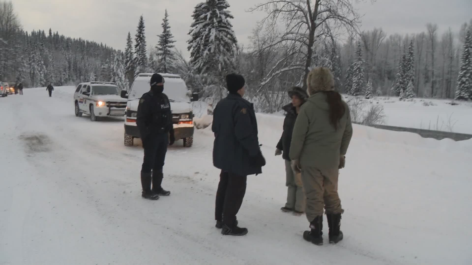 ‘We’re Backed Into A Corner’: Wet’suwet’en Bristle As RCMP Control ...