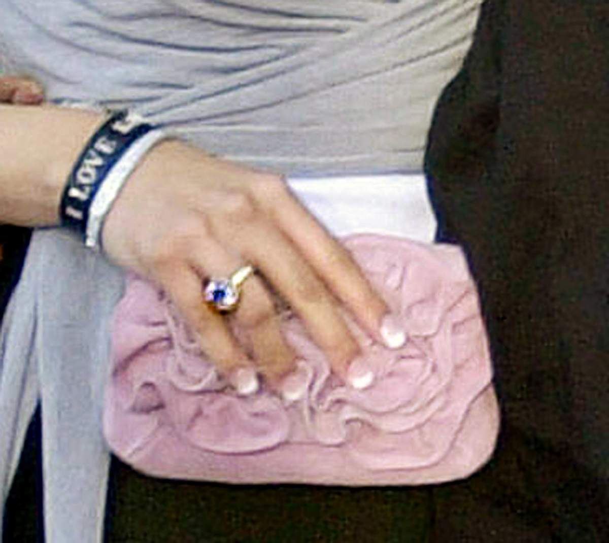 A $4-million, eight-carat purple diamond ring is shown on the hand of Vanessa Bryant, wife of Los Angeles Lakers’ Kobe Bryant, at the Teen Choice Awards at Universal Studios in Los Angeles, Saturday, Aug. 2, 2003.