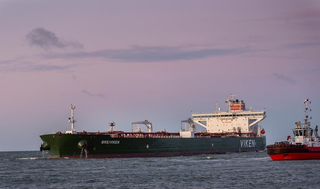 COVID-19 cases among crew of oil tanker anchored off Cape Breton: union - image