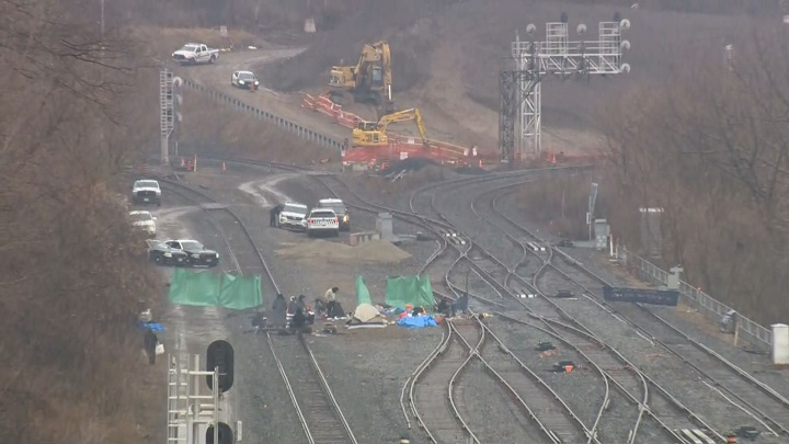 Protesters block rail tracks in between Burlington and Hamilton (Feb. 25, 2020)