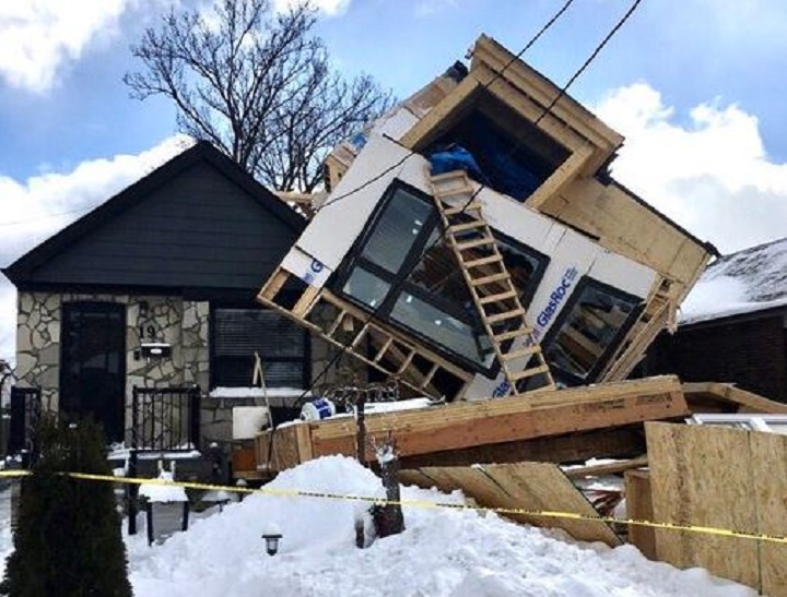 Toronto Fire Services shared a photo of the house collapse on Twitter.