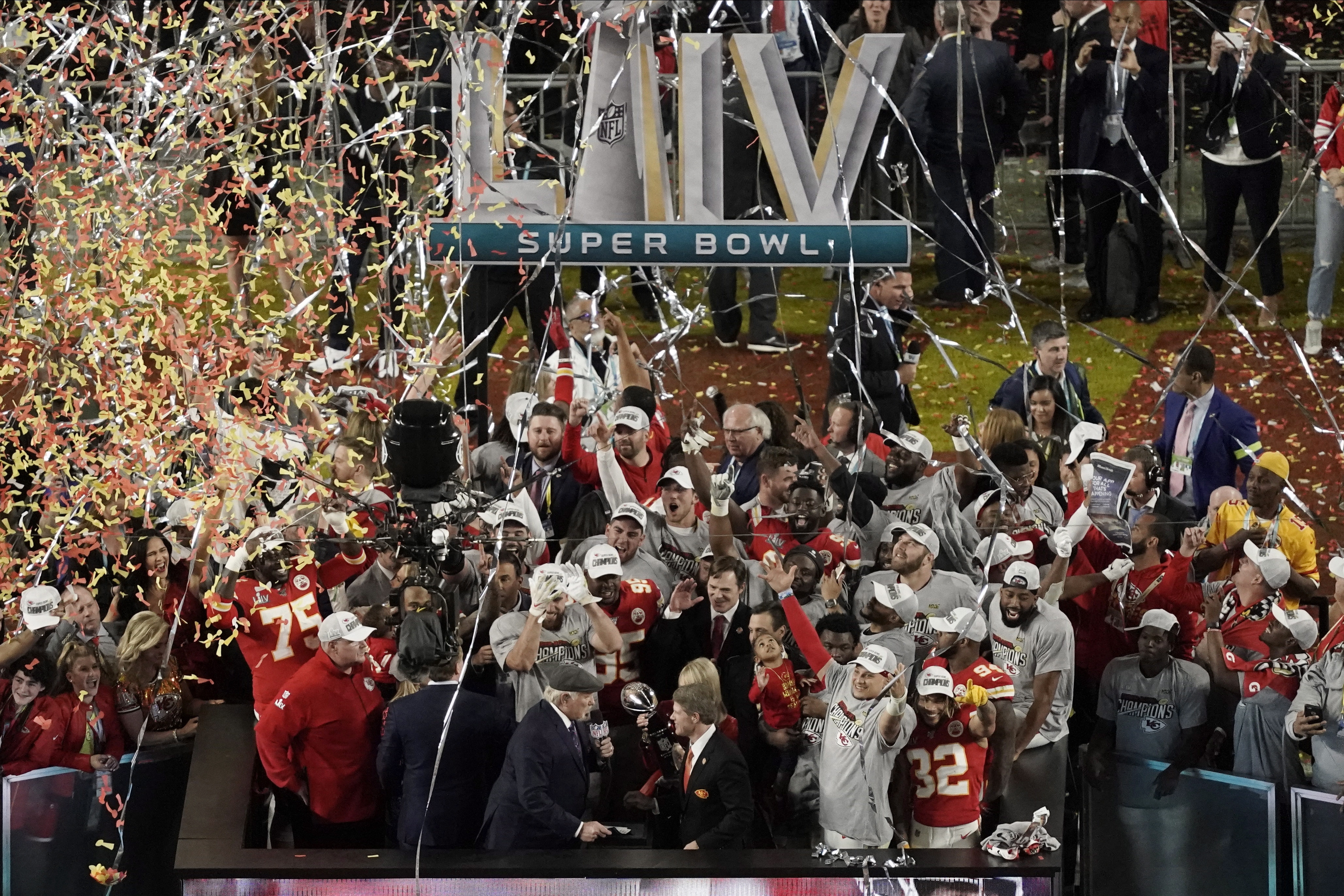 Best photos from the 2020 Super Bowl