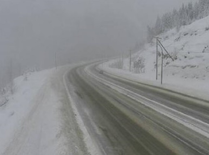 The summit of the Coquihalla Highway on Friday morning. Environment Canada says an approaching low-pressure system will result in significant snowfall for the Coquihalla Highway and Highway 3.