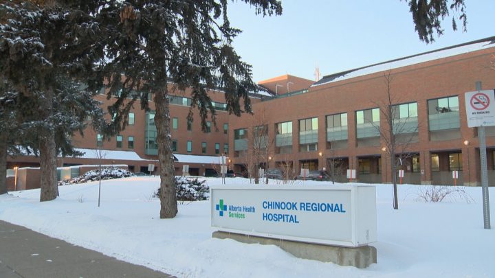 Сузи Дюмон започна да има хронична болка в таза през