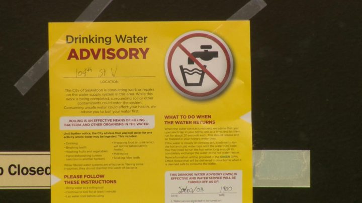 A drinking water advisory posted at an apartment building in Saskatoon’s Sutherland neighbourhood on Feb. 4, 2020.