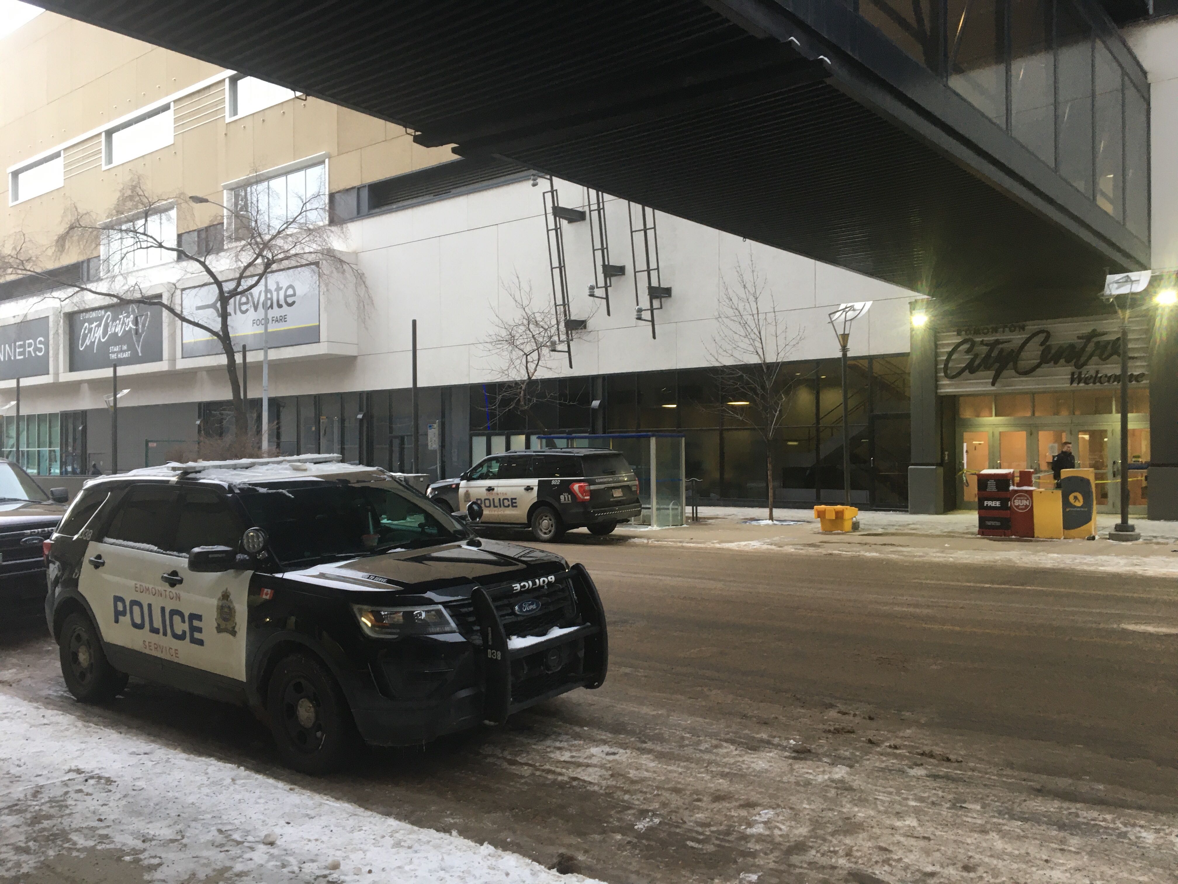 Edmonton Homicide Detectives Investigating Woman S Stabbing Death At City Centre Mall Edmonton Globalnews Ca