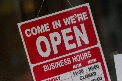 Coronavirus: Manitoba restaurants, stores allowed to reopen to full capacity - image