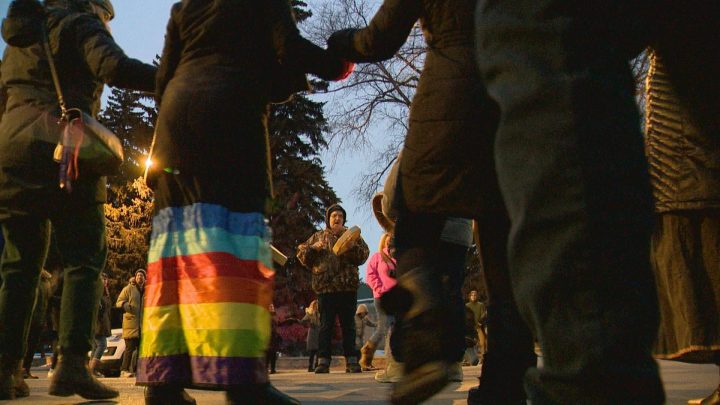 A round dance was held on Albert Memorial Bridge Saturday in support of Wet’suwet’en Nation