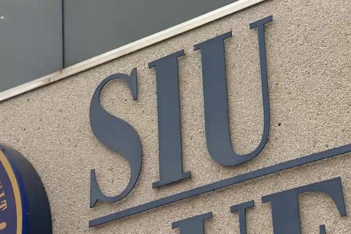Man dies after ‘ingesting substance’ in back of Toronto police cruiser: SIU