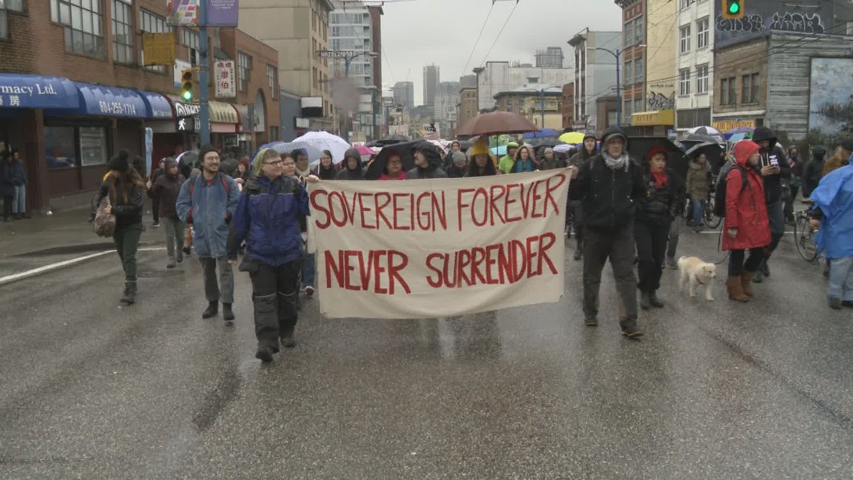 Anti pipeline protesters march down Hastings Street in support of the Wet'suwet'en. 