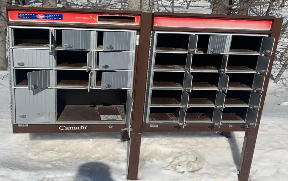 New Brunswick RCMP are investigating after a number of mailboxes were forced open and the contents were stolen. 