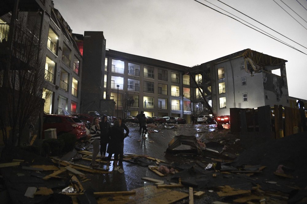 At least 24 dead as tornadoes tear through Tennessee, including Nashville - image