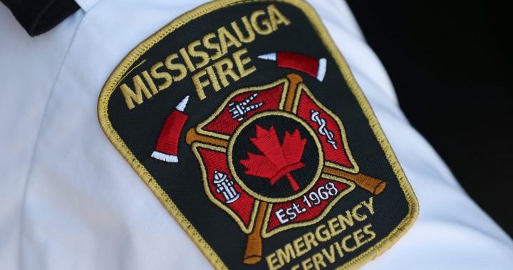 Man in critical condition after Mississauga apartment fire
