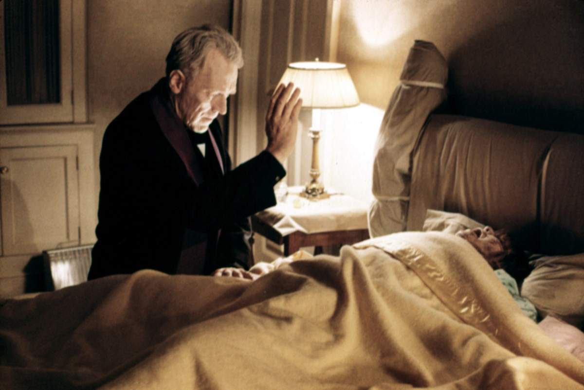 (L-R) ‘The Exorcist’, Max von Sydow, Linda Blair, 1973 (Warner Bros./ Courtesy: Everett Collection.)