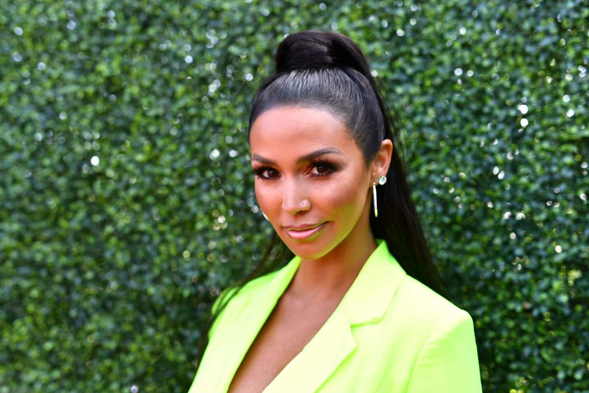 Scheana Shay attends the 2019 MTV Movie and TV Awards at Barker Hangar on June 15, 2019 in Santa Monica, in Santa Monica, California. 