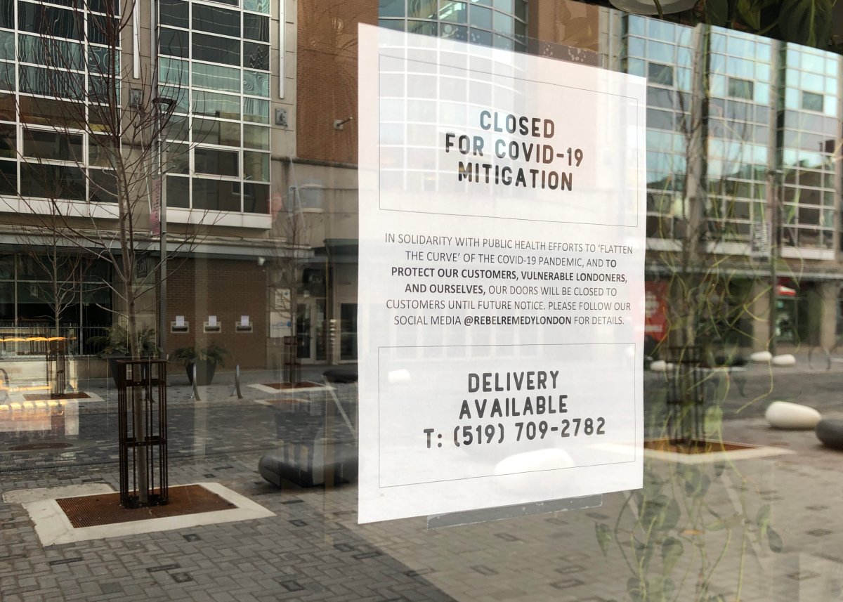 Rebel Remedy Health Bar posts notice it's closing to prevent spread of COVID-19.