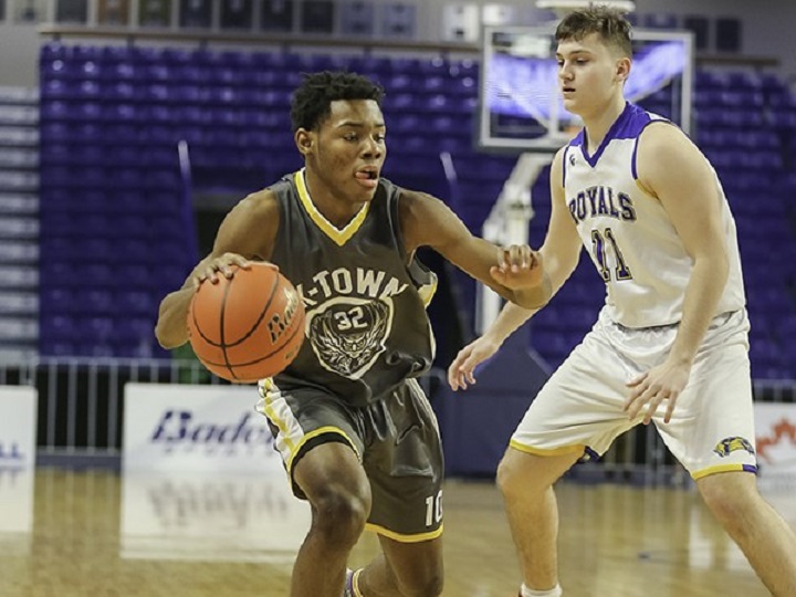 The Kelowna Owls advanced to Saturday night’s B.C. high school boys 4A basketball championship.