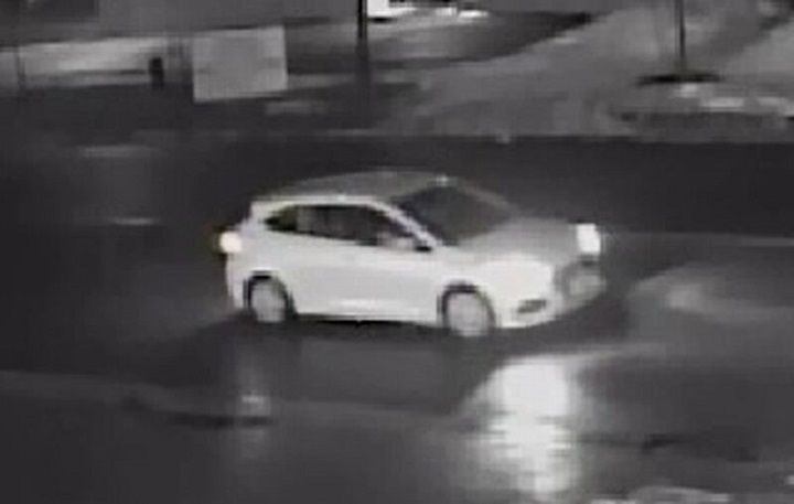 Toronto police have released a photo of a vehicle of interest in an arson investigation at East Collision Reporting Centre in Scarborough.