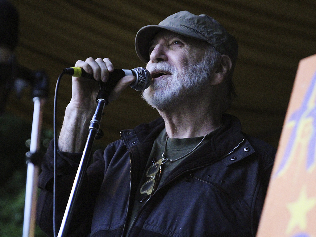 Gene Shay performs during the Philadelphia Folk Festival. Shay, a folk DJ who spent a half-century on the Philadelphia airwaves and helped promote the careers of Bob Dylan, Joni Mitchell and countless others, has died of complications of the coronavirus.