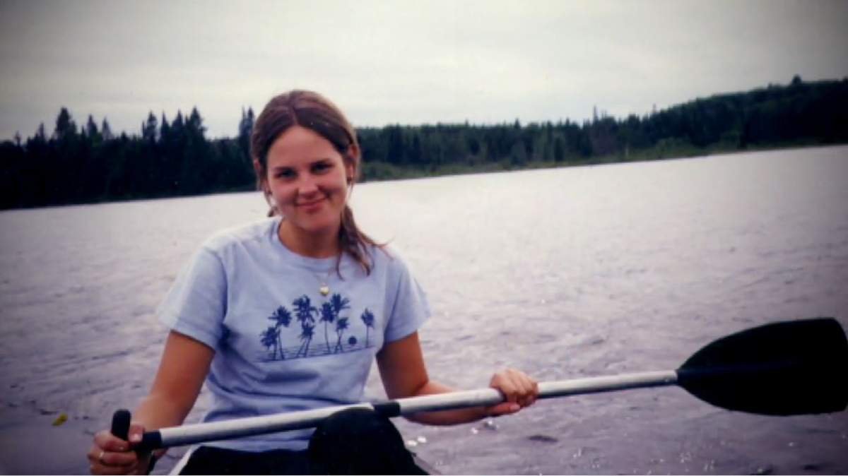 Alicia Ross canoeing.