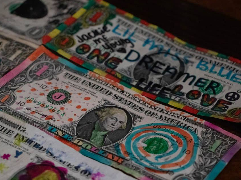 Fort Lauderdale bar Hott Legg'z took down $10,000 worth of dollar bills stapled to their walls and ceiling, and donated it to laid-off employees.